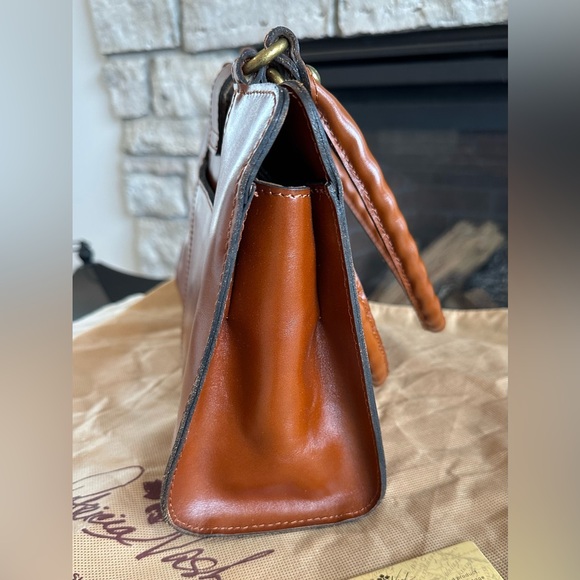 ✨LIKE NEW✨Patricia Nash Rienzo Satchel -Heritage British Tan LEATHER - Picture 14 of 16